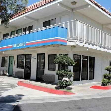 Motel 6-Bakersfield, Ca - Convention Center 외부 사진