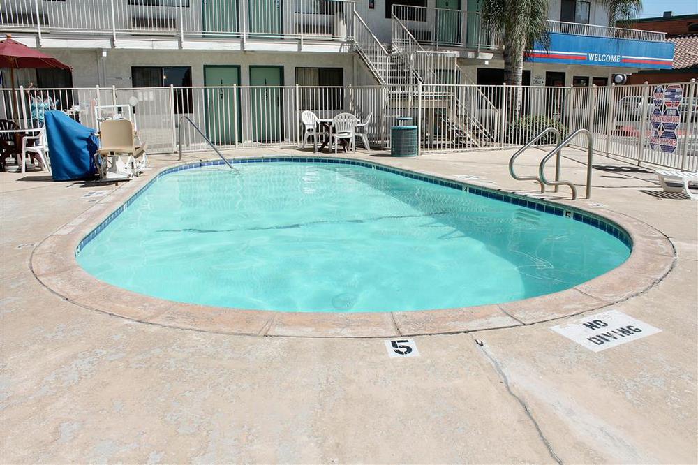 Motel 6-Bakersfield, Ca - Convention Center 시설 사진