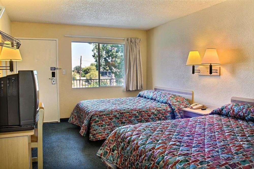 Motel 6-Bakersfield, Ca - Convention Center 외부 사진