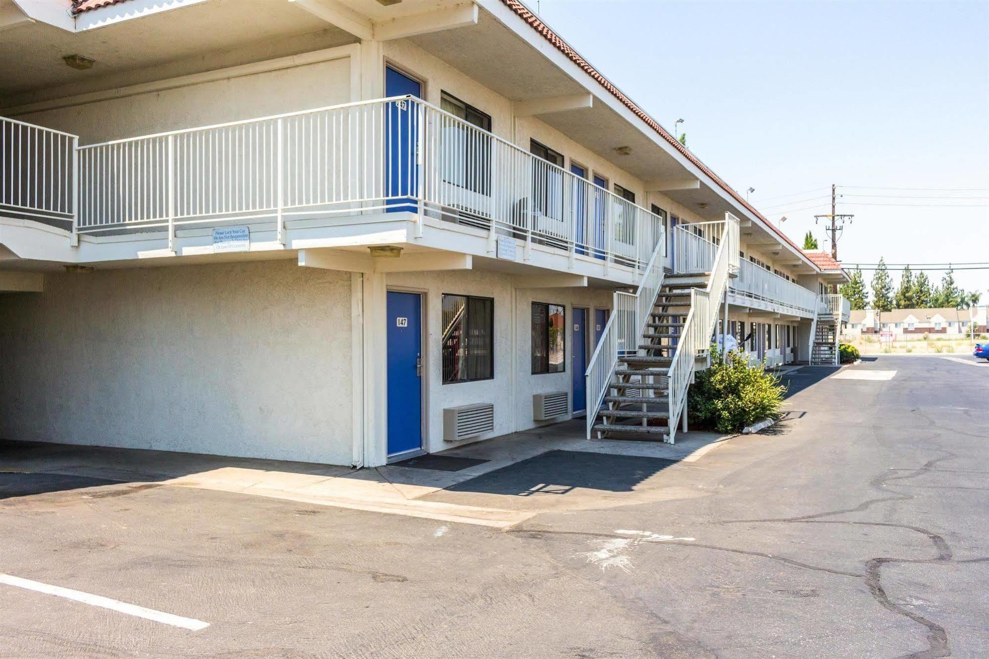 Motel 6-Bakersfield, Ca - Convention Center 외부 사진