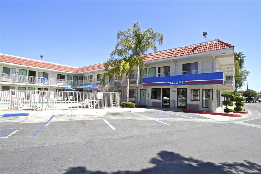 Motel 6-Bakersfield, Ca - Convention Center 시설 사진